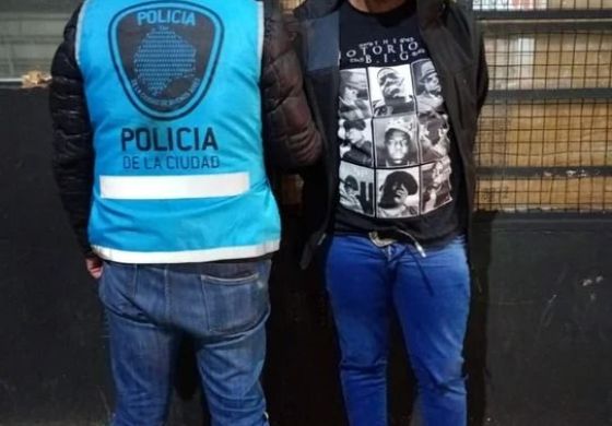 Insólito: debía estar con prisión domiciliaria por narco y lo encontraron vendiendo droga en Constitución