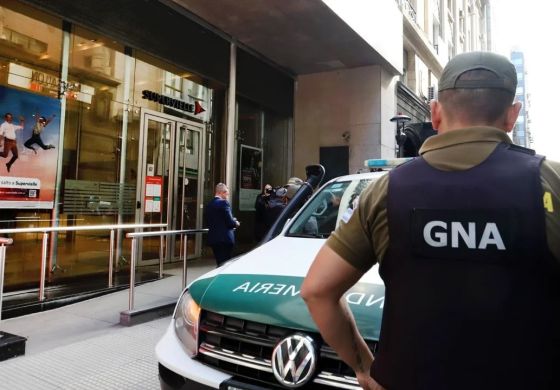 Rosario: detuvieron a cuatro gendarmes por un supuesto robo millonario a una pareja