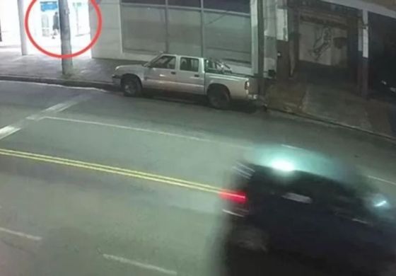 Subte: detuvieron en Retiro a un hombre que llevaba un arma con numeración suprimida, un cuchillo y una navaja